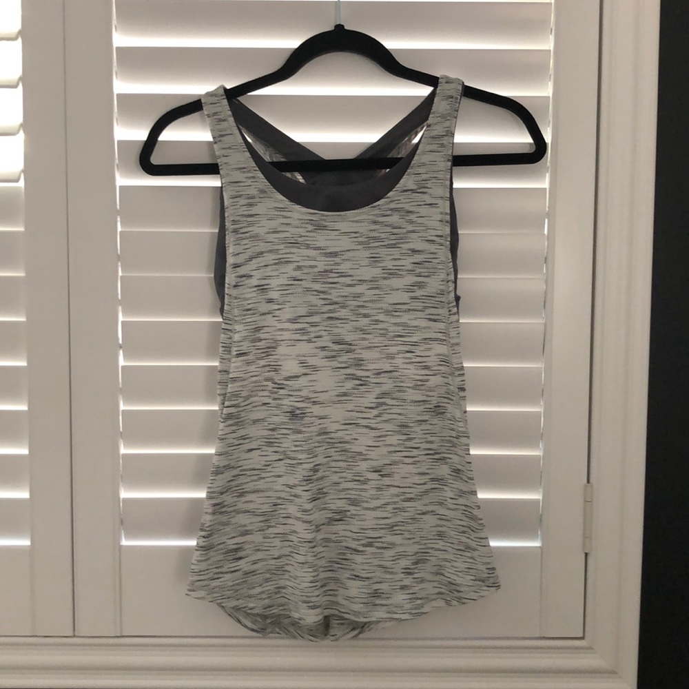 Lululemon tank with built in bra